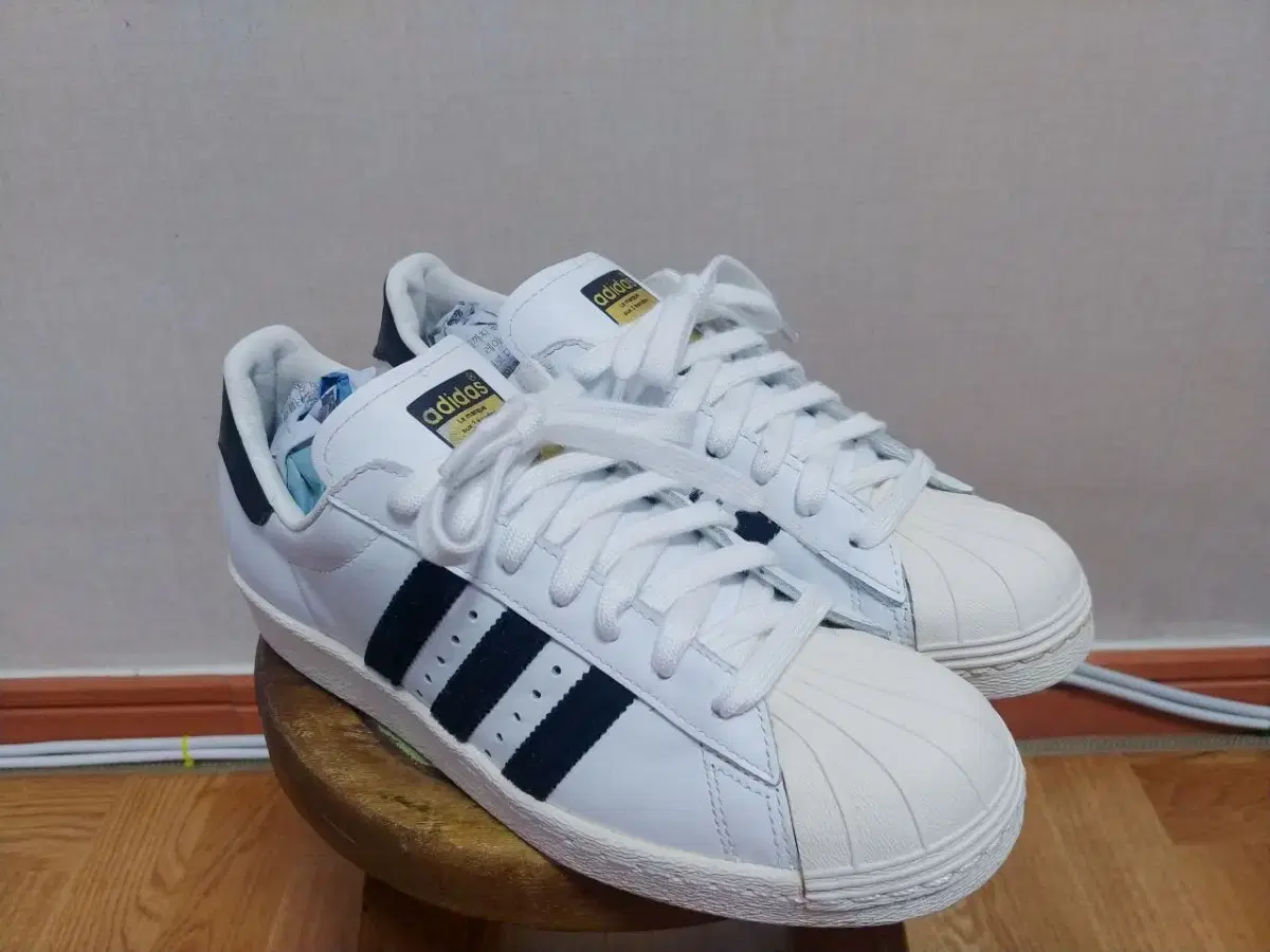 240 ) ADIDAS (아디다스) 여성 슈퍼스타 80s 운동화