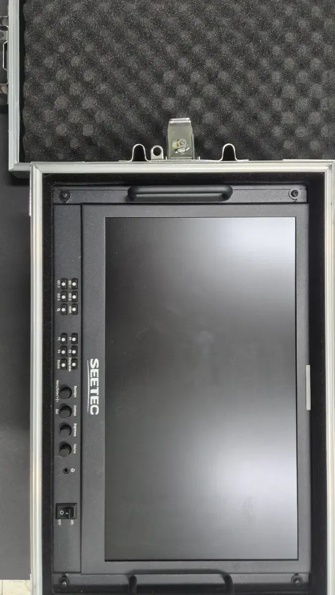 Camera Preview Monitor (15.6-inch) SEETEC ATEM156S-CO