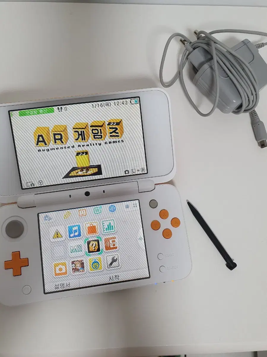 닌텐도 2ds xl 화이트오렌지색상