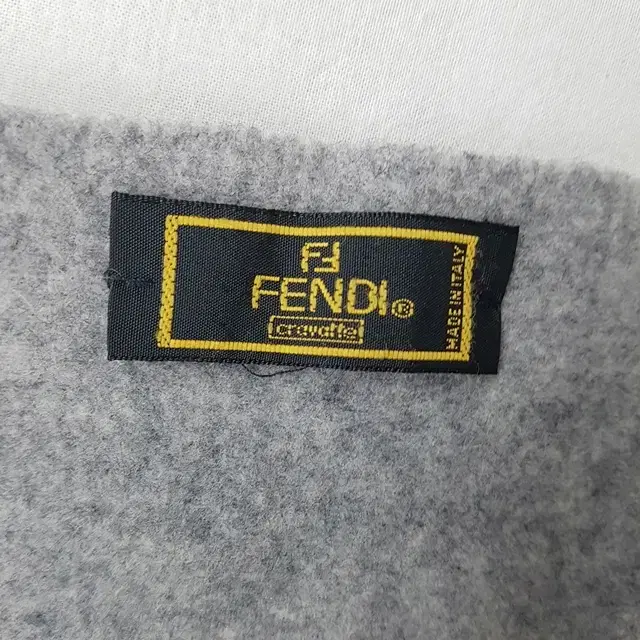 FENDI 펜디 울 캐시미어 머플러