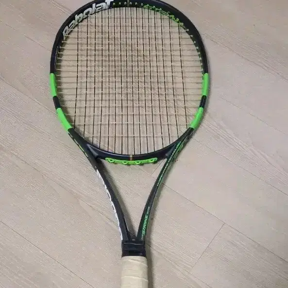 바볼랏 테니스라켓 wimbledon 305g