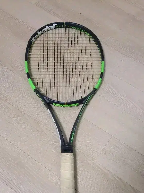 바볼랏 테니스라켓 wimbledon 305g