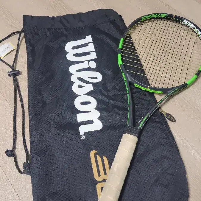 바볼랏 테니스라켓 wimbledon 305g