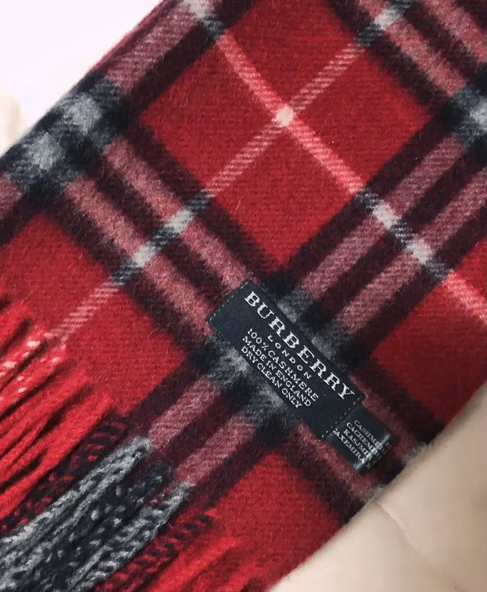 BURBERRY 버버리 캐시미어 머플러(랑방.더캐시미어.르베이지.산드로)