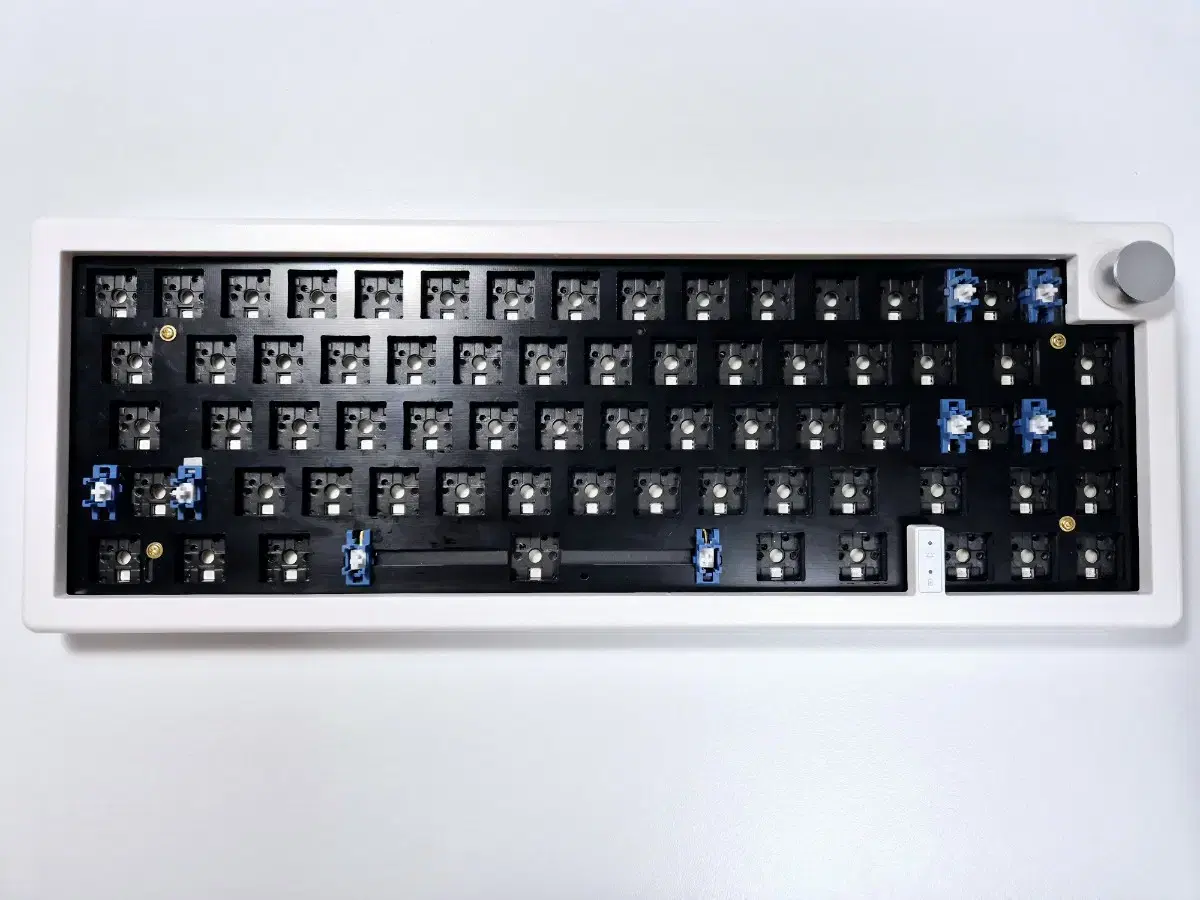 ZUOYA GMK67 키보드 화이트 베어본