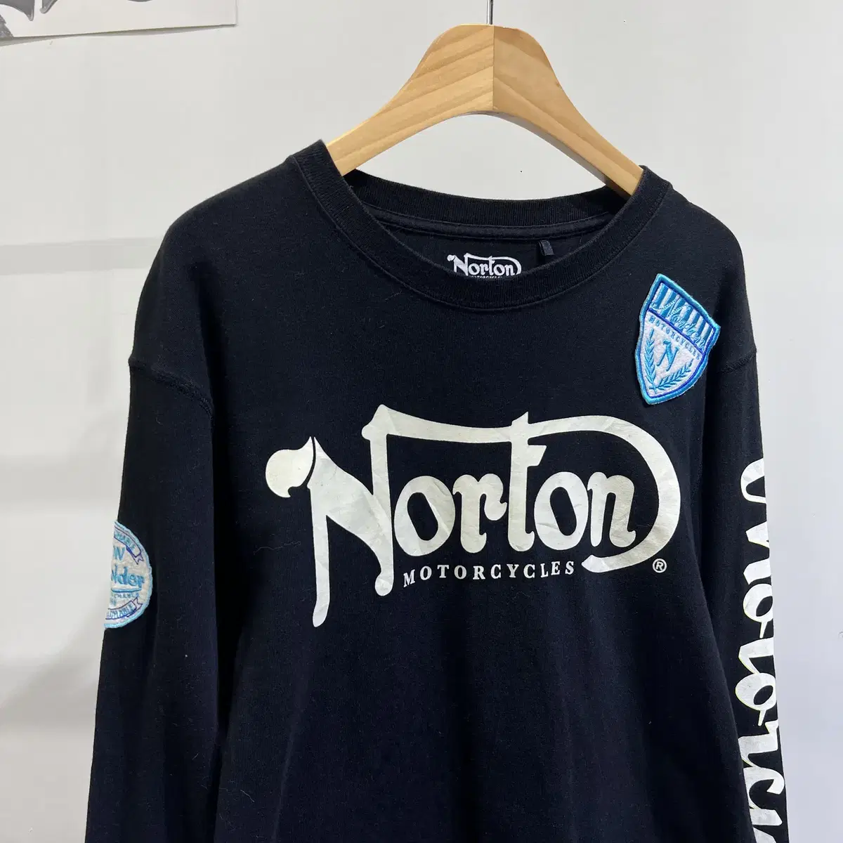 NORTON 프린팅 롱슬리브