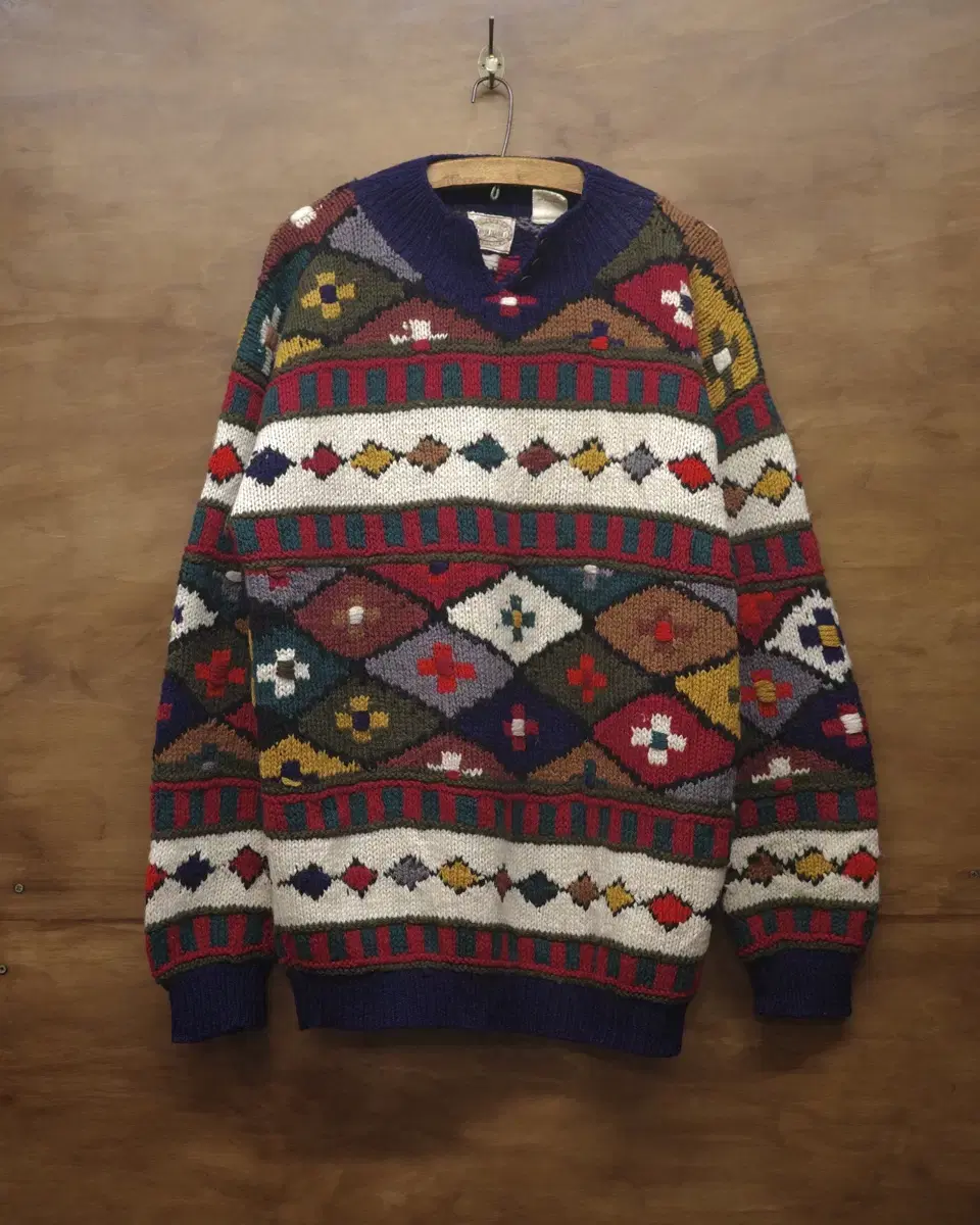 80-90s southwestern moc neck sweater