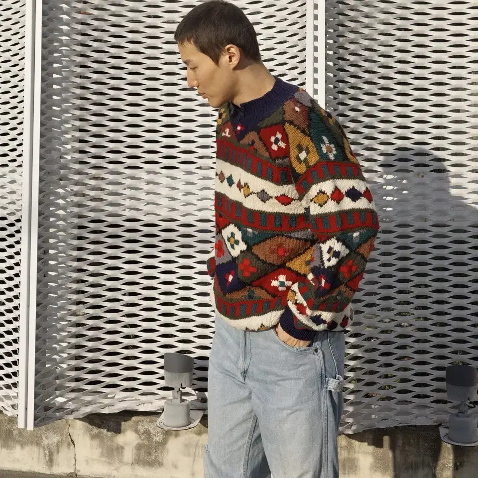 80-90s southwestern moc neck sweater