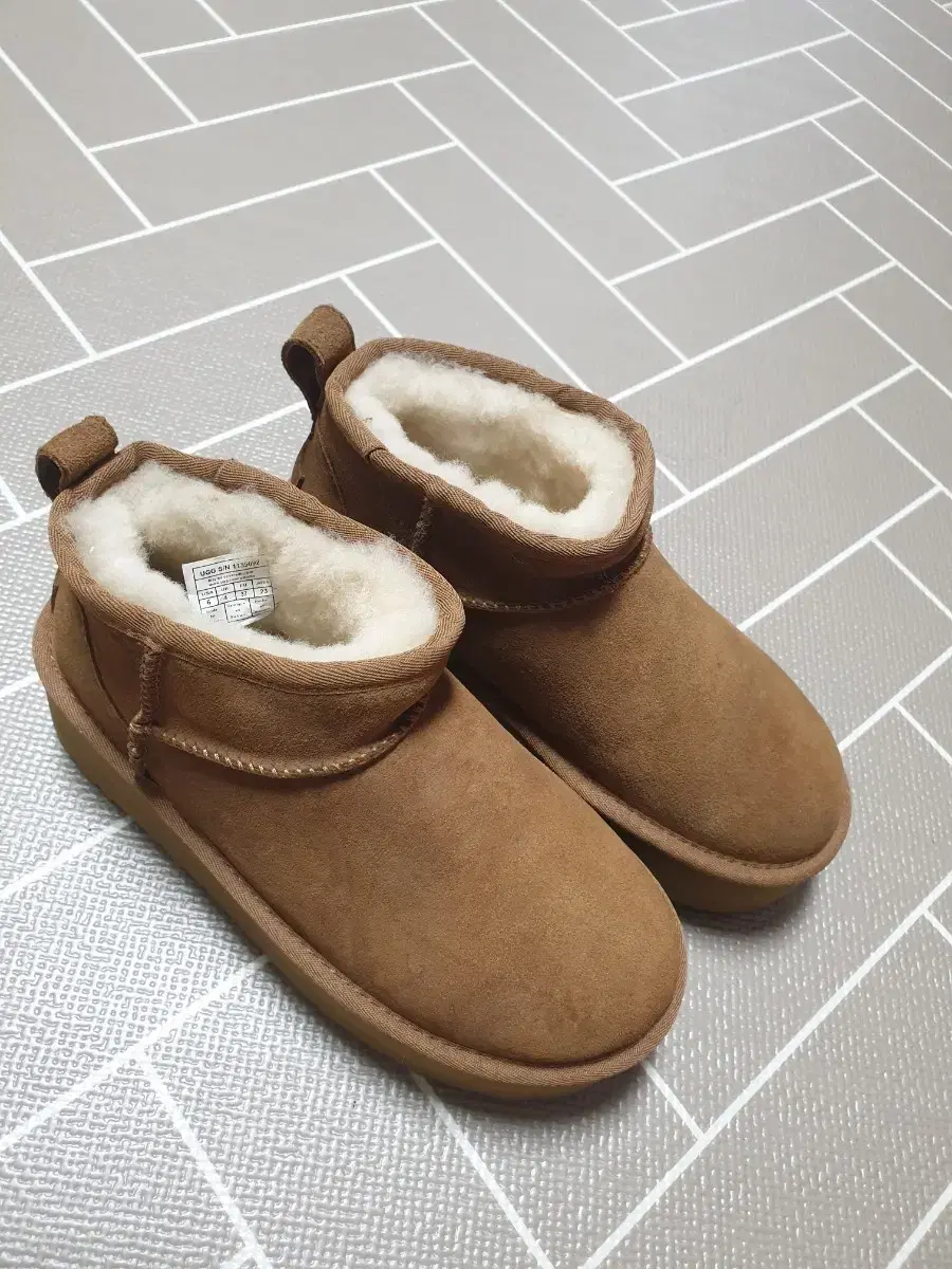 어그부츠 UGG 230사이즈 미사용