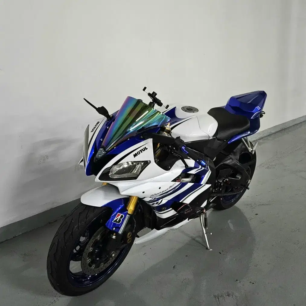 상태 좋은 야마하 YZF R6 팝니다