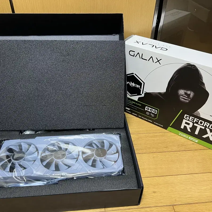 갤럭시 rtx 2080super ex gamer white