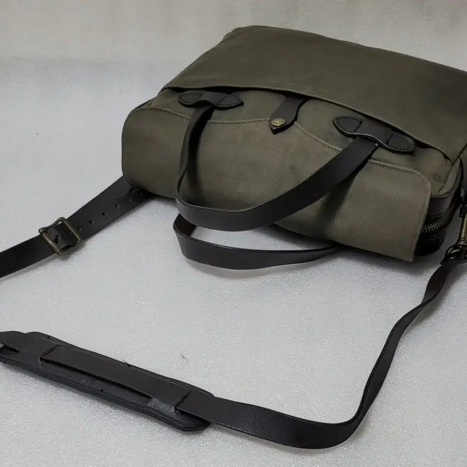 필슨 FILSON 256 Original briefcase OG 오터그린