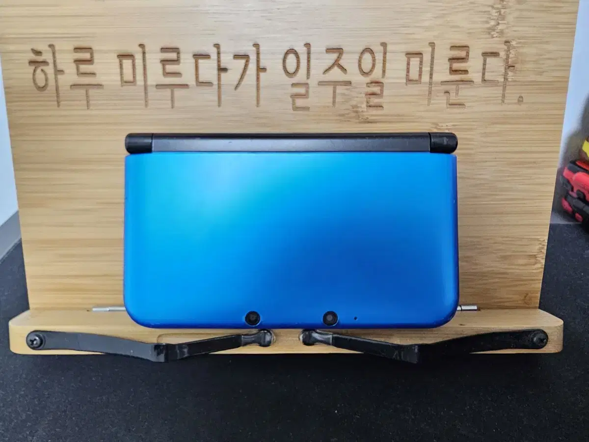 닌텐도 3ds (e숍 게임 다수)