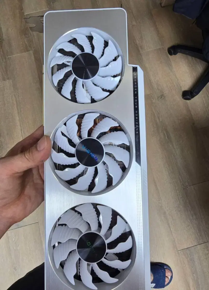 rtx3070ti 기가바이트 비전 화이트 판매합니다