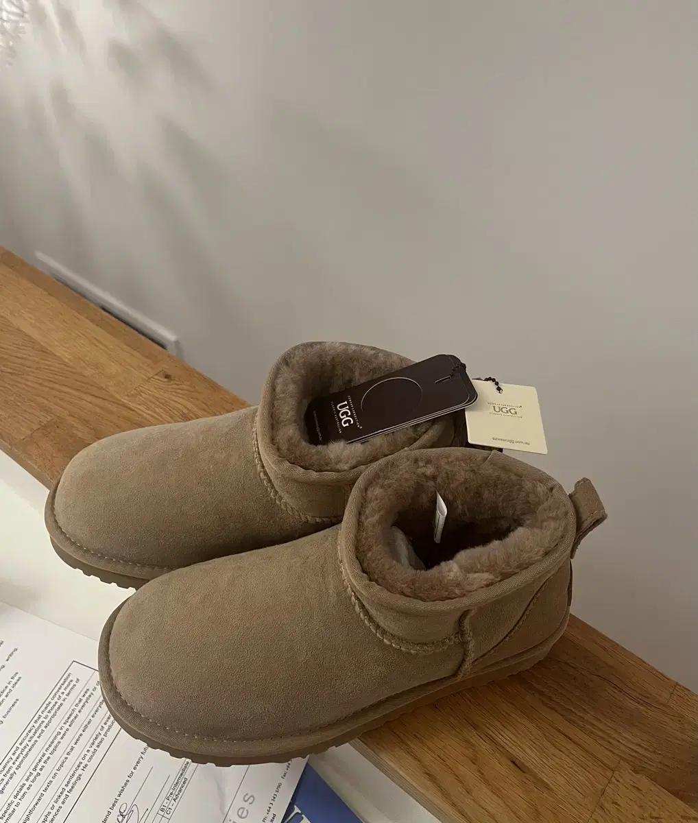 어그Ugg classic ultra mini boots (P3 -사이즈)