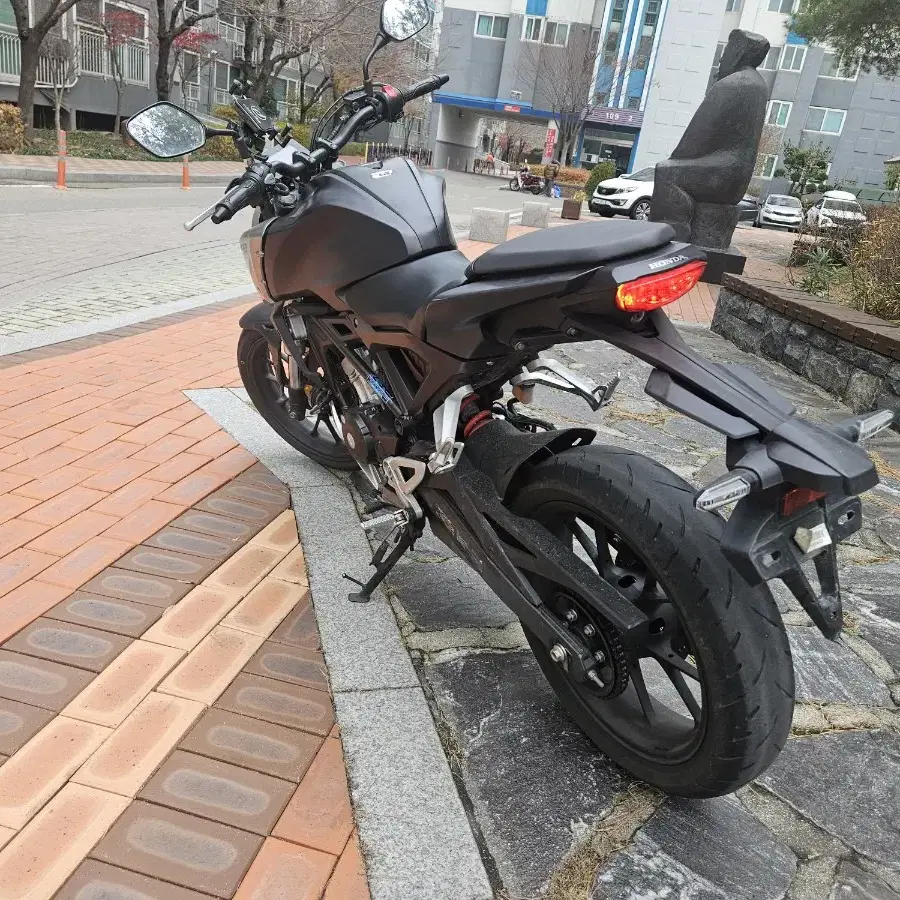 천안 평택 18년식 18000키로 혼다 cb125r 판매. 충청 경기