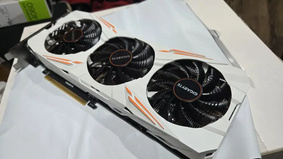 기가바이트 1080ti 그래픽카드