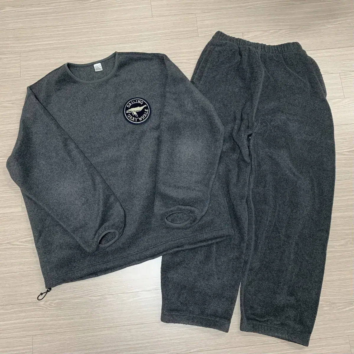 Thomas More Patch Boucle Fleece Round+Pants Setup Charcoal