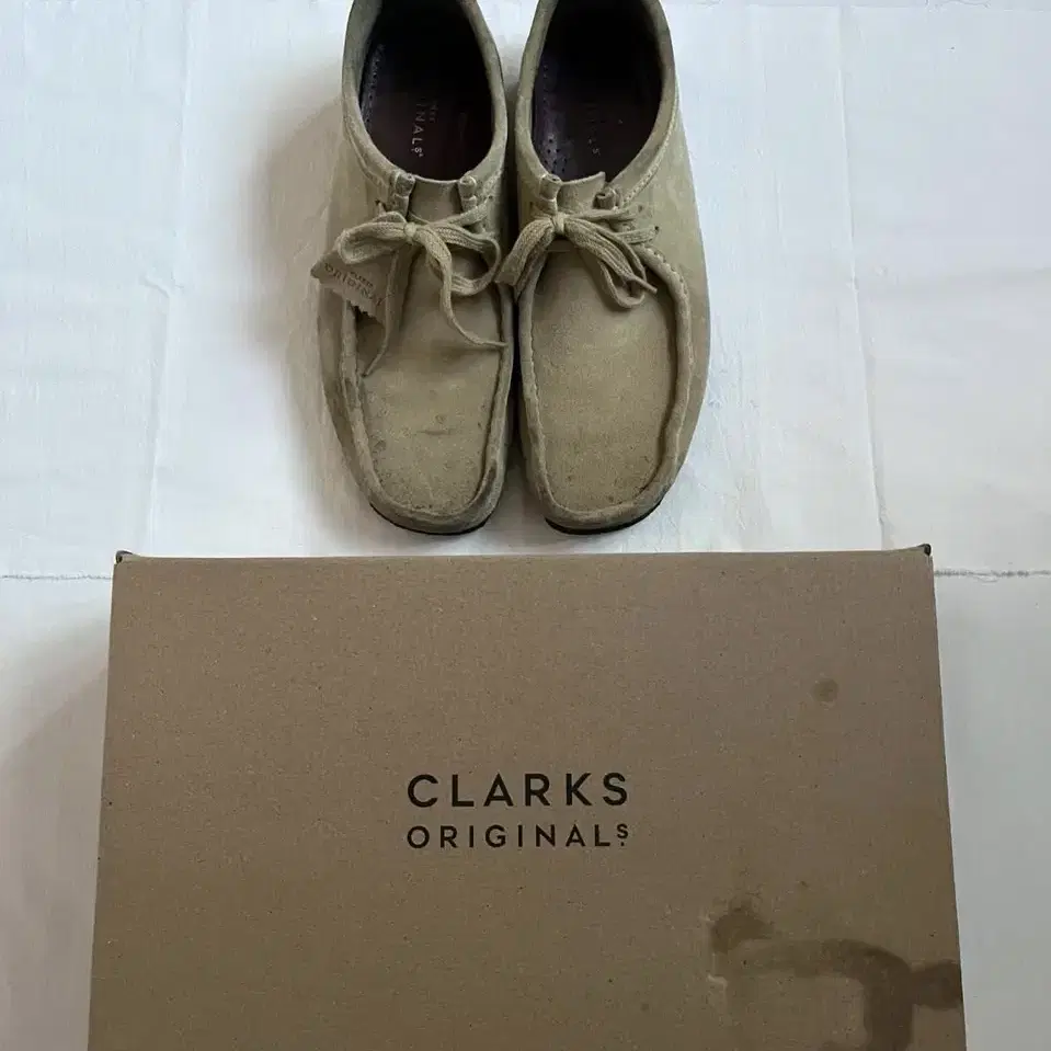 Clarks Wallabee Maple Suede