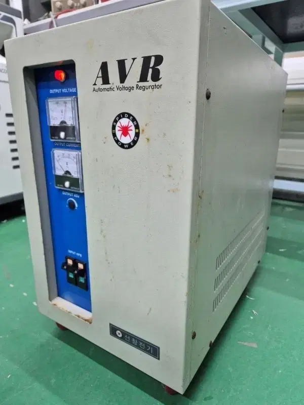 선창전기 AVR 자동전압조정기 10KVA(220V/220V)