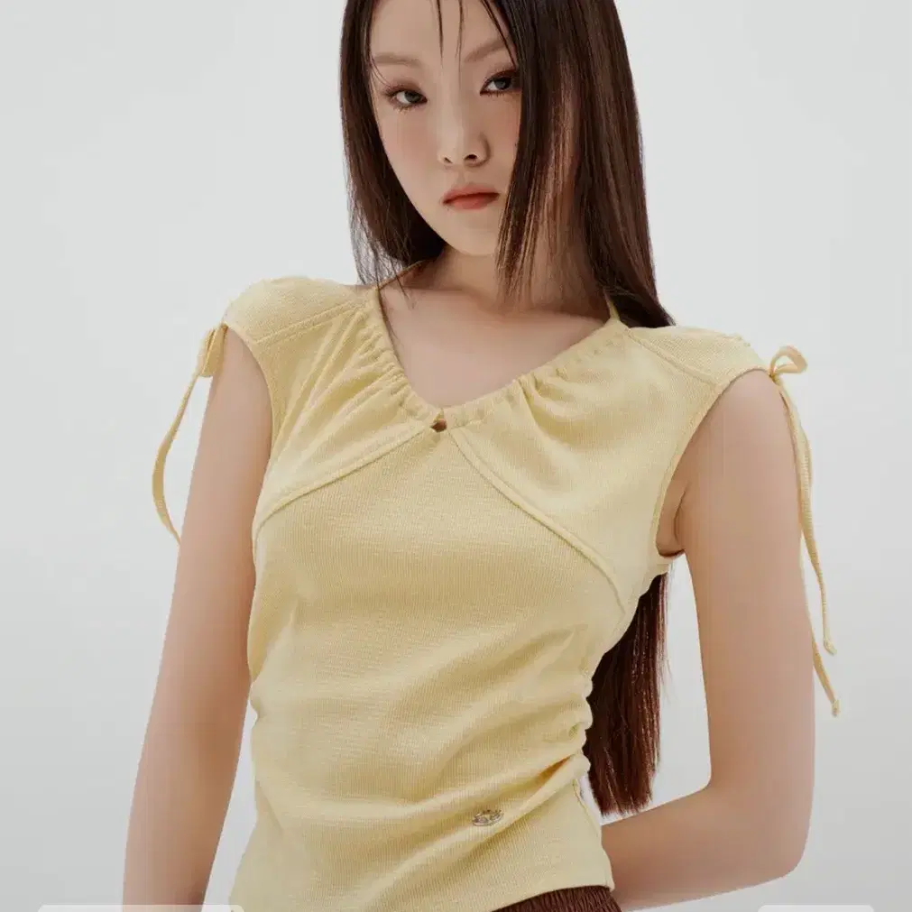 라라폭스 STRING HALTERNECK T-SHIRT YELLOW