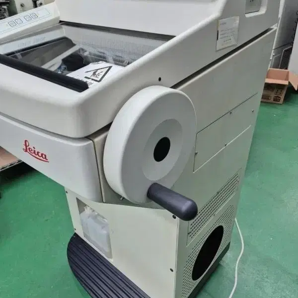 LEICA CM1850-7-1 Microtome