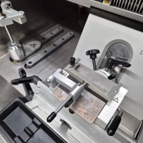 LEICA CM1850-7-1 Microtome