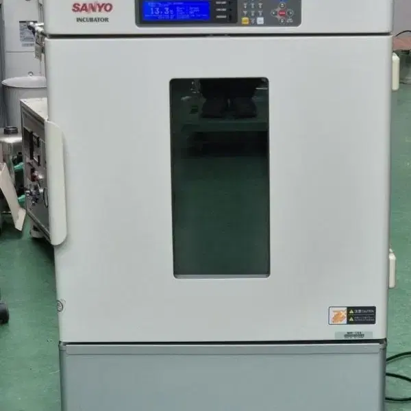 SANYO  MIR-154 Cooled Incubator 저온 인큐베이터