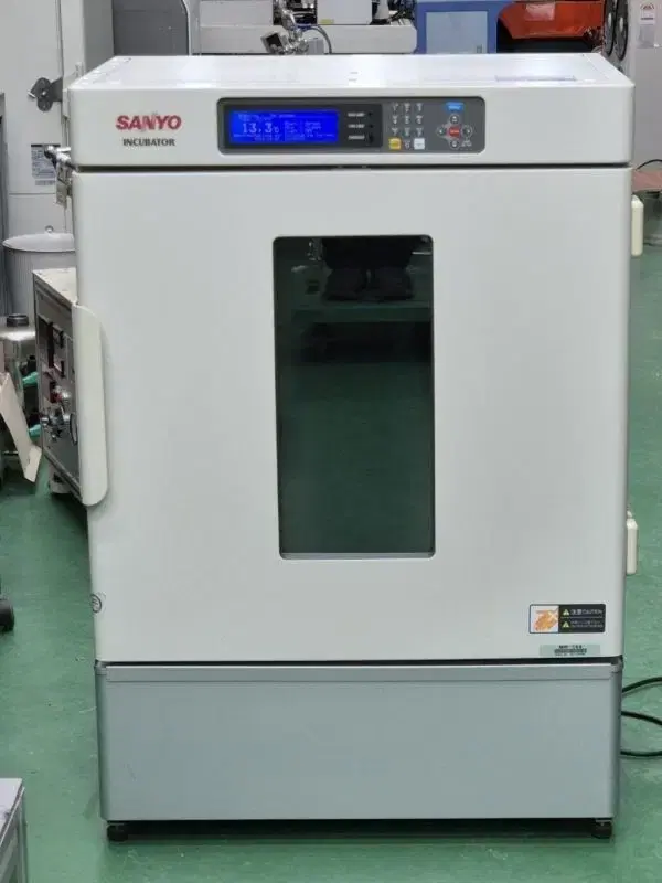 SANYO  MIR-154 Cooled Incubator 저온 인큐베이터