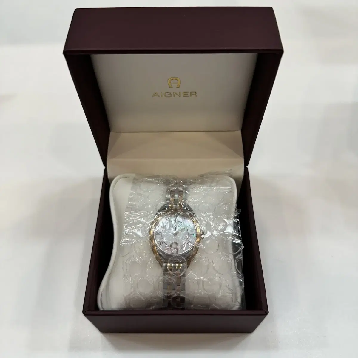 AIGNER 아이그너 여성시계 A120208A