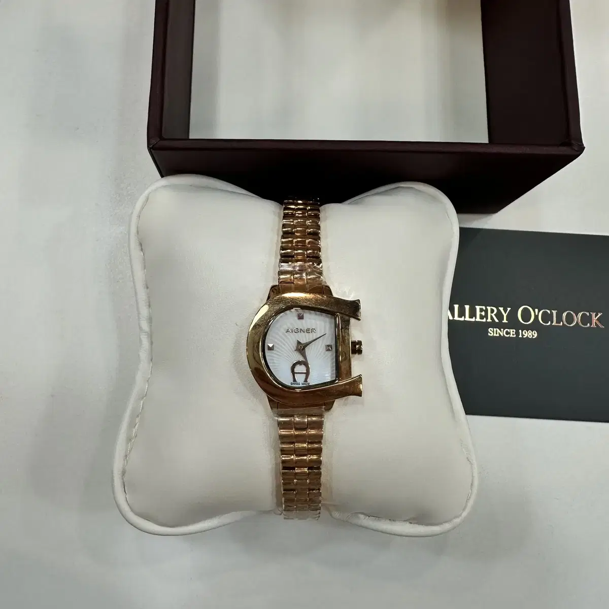 AIGNER 아이그너 여성시계 A118202