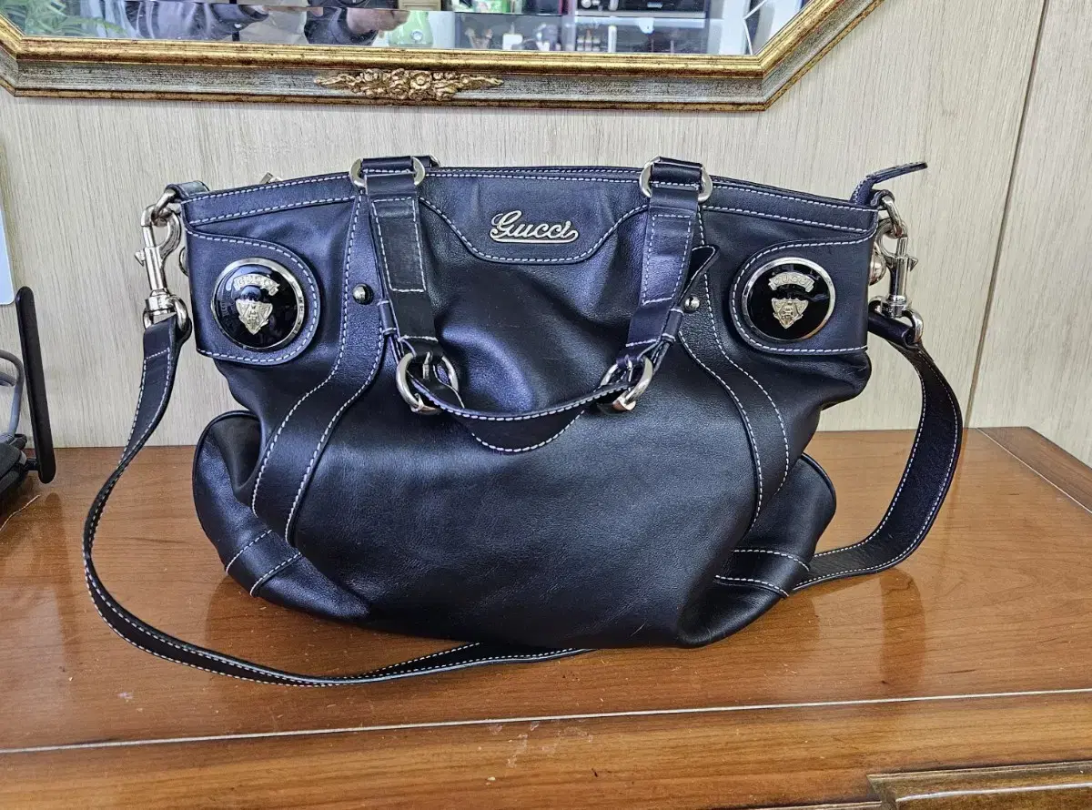 Gucci 2way crossbody bag