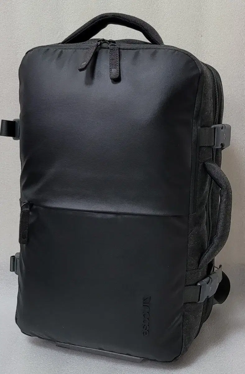 인케이스INCASE EO Travel Backpack 노트북백팩 여행배낭