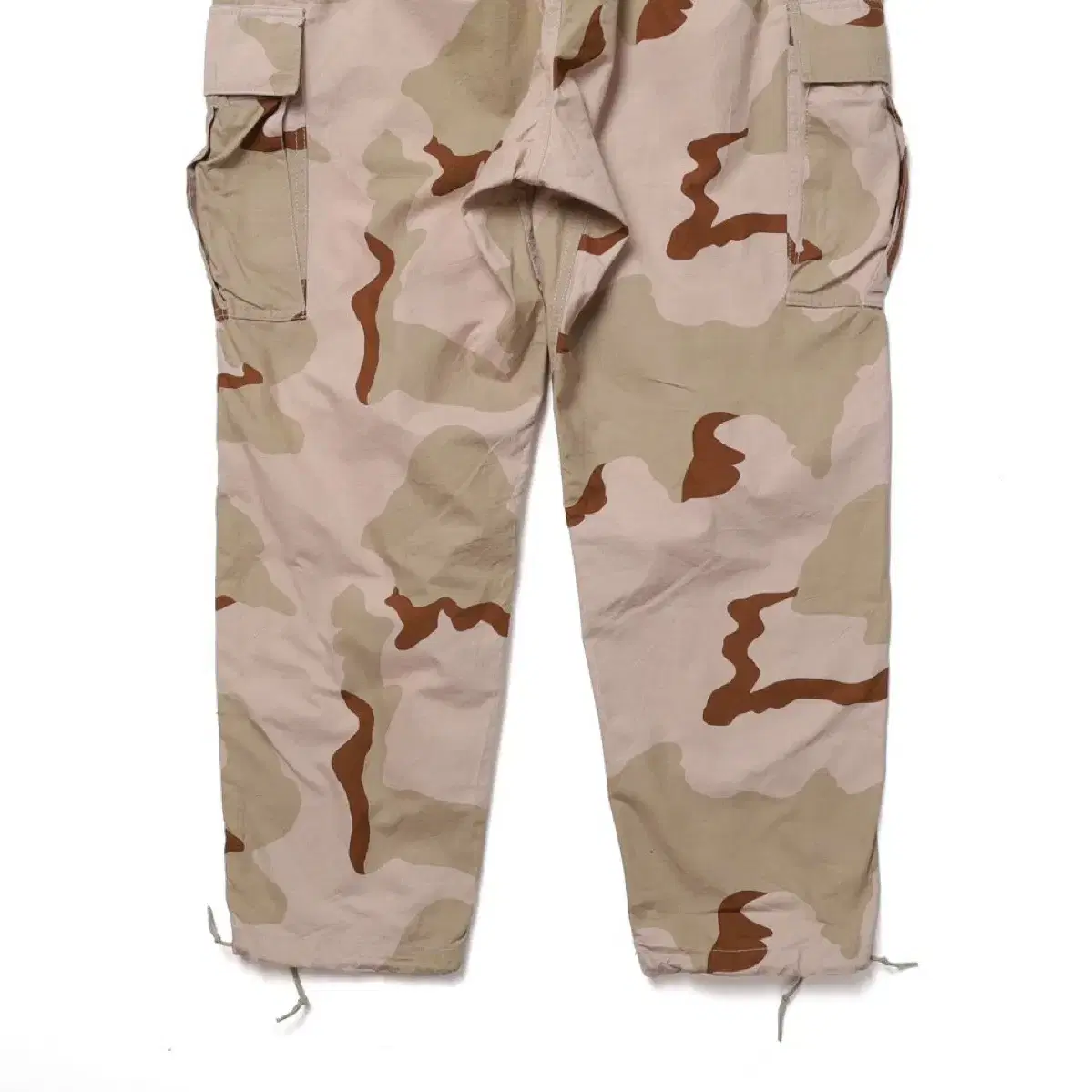 BEAMS Camo Baggy Cargo Pants