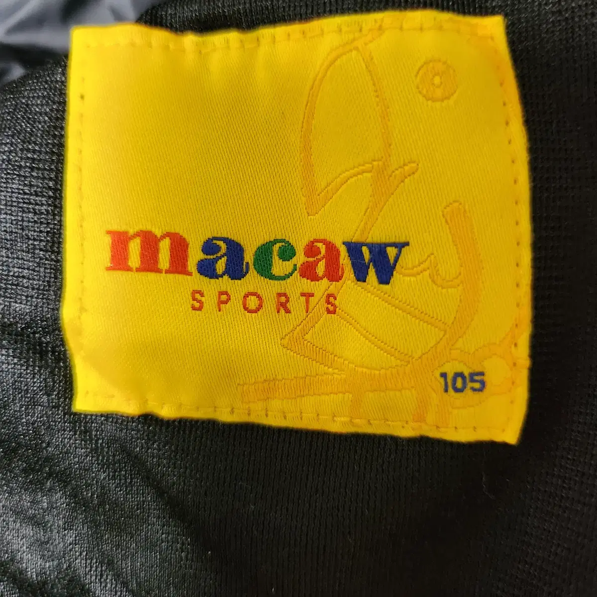 MACAW   패딩