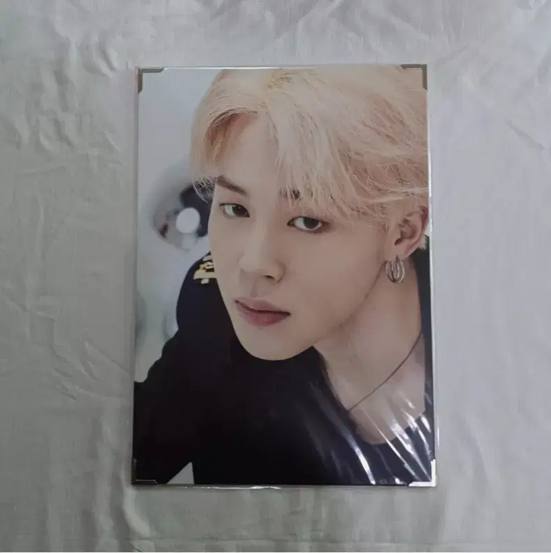 Spike Yourself Premium Photo - Jimin