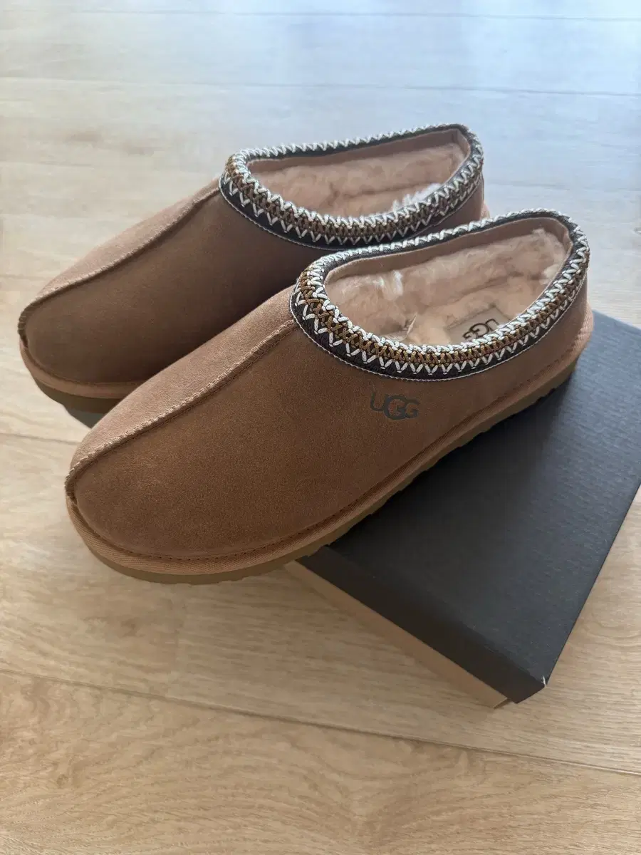 어그ugg 타스만 체스트넛 US10 280