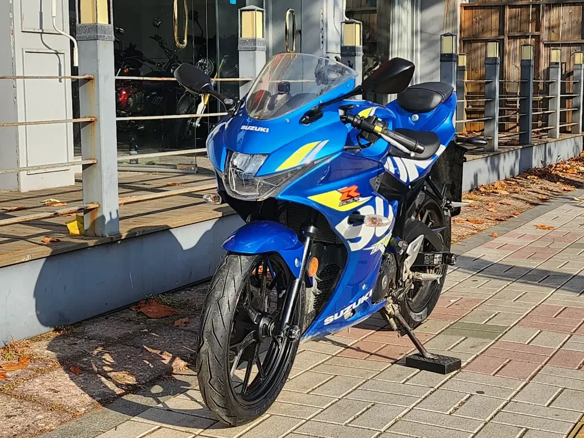 2019년식 스즈끼 GSX-R125  최저가 판매합니다