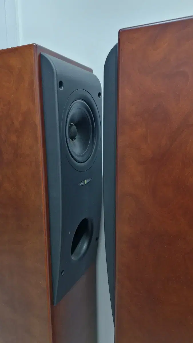 KEF 레퍼런스 모델2 스피커