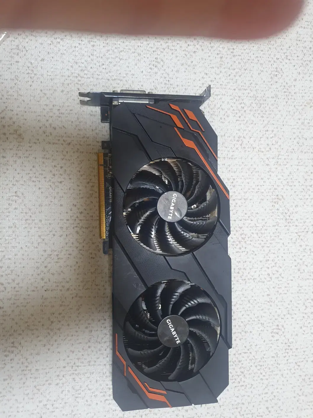 GigaByte 1070ti 8GB 팝니다.