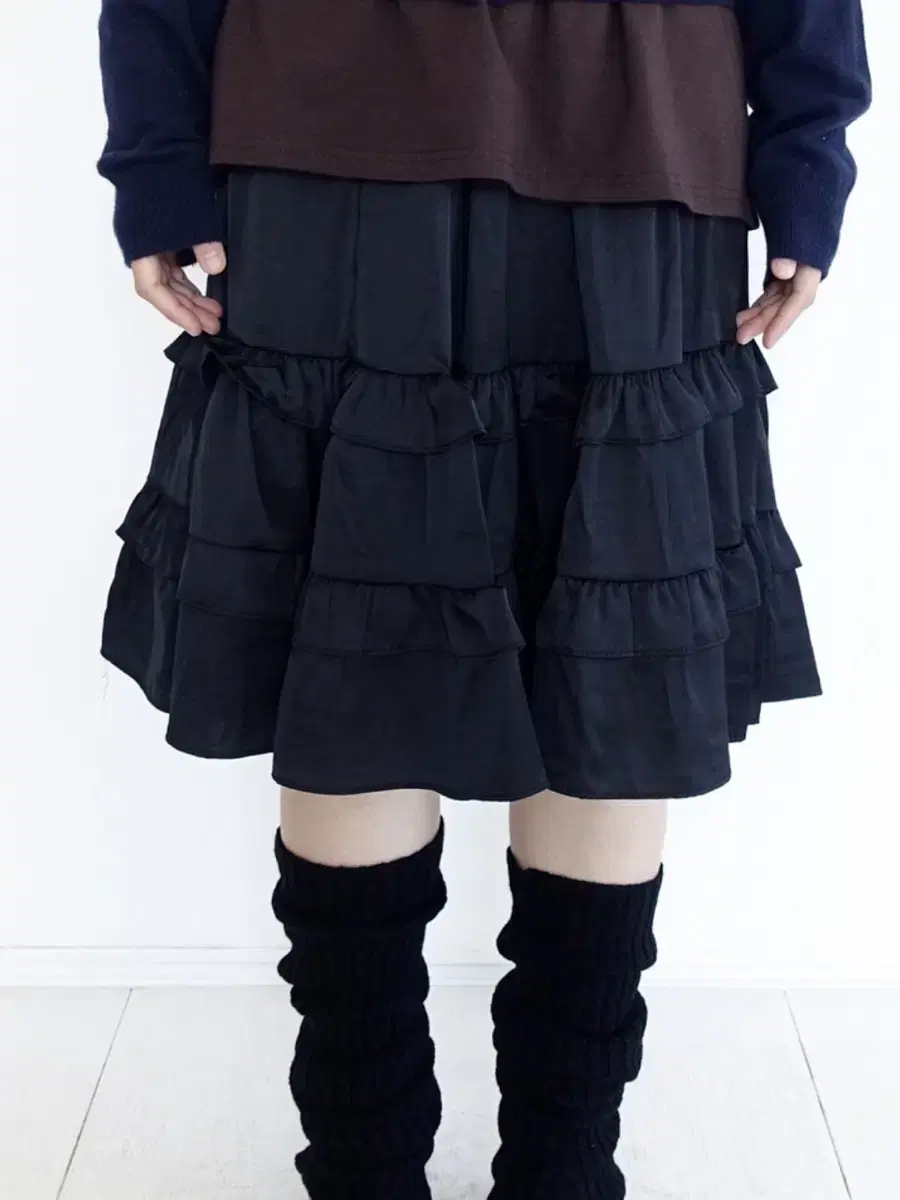 샵페어리 스커트 silky frill flare skirt