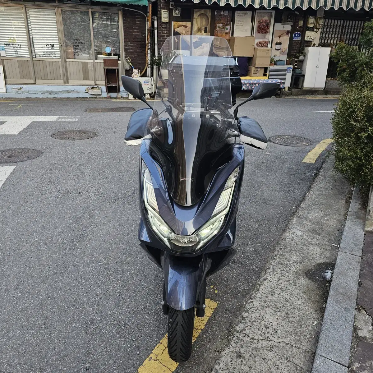 Pcx125 22년식 ABS 19000km 260 판매합니다! (nmax