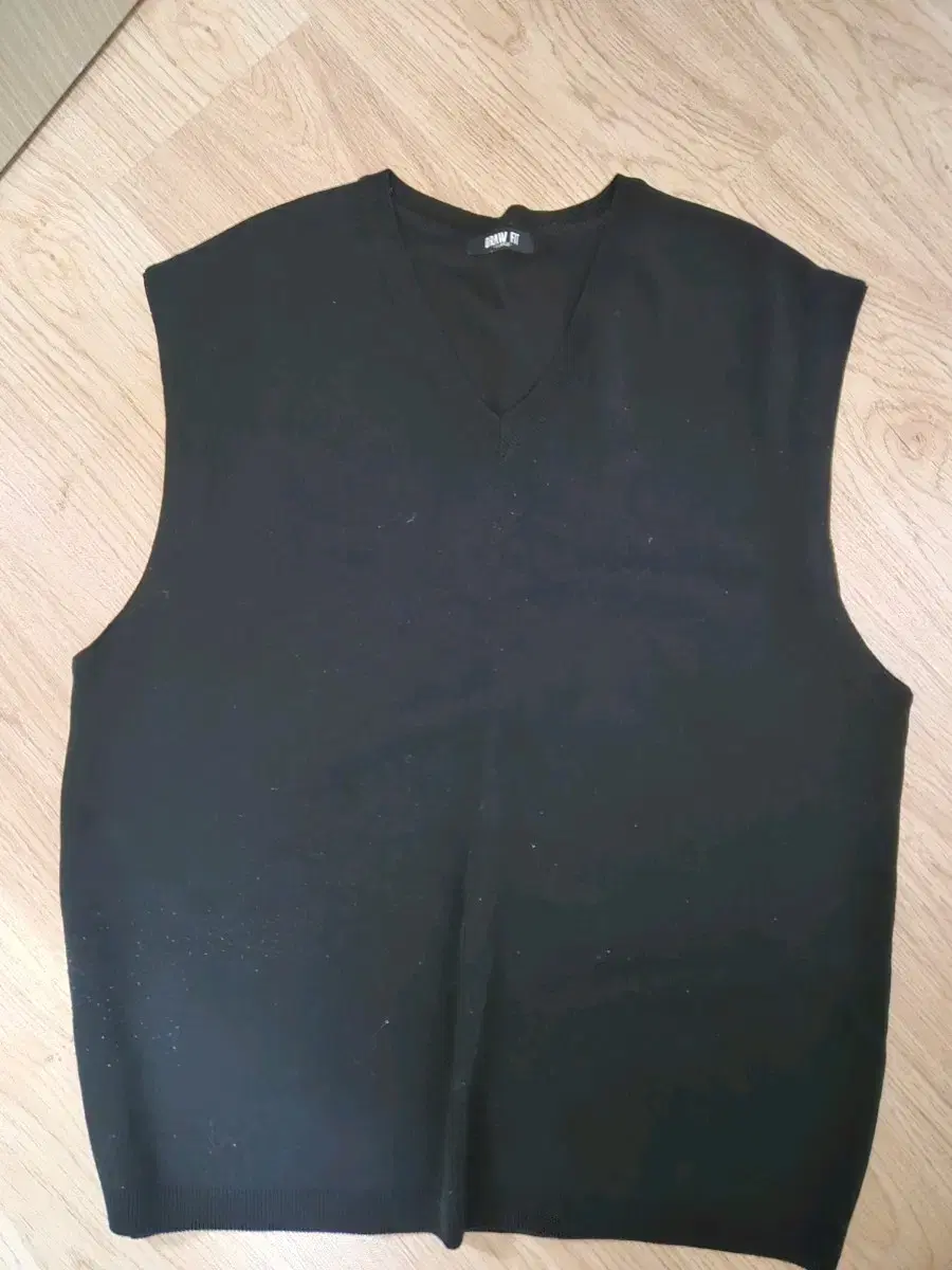 (TAPPO)Drawfit Airy Minimalist Knit Vest(L) sells.