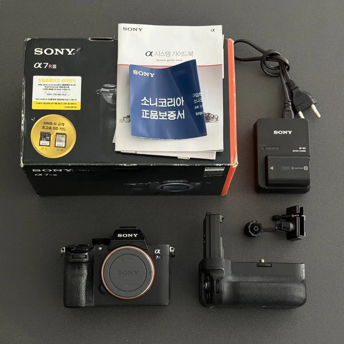 소니 SONY A7R3 + 세로그립 판매합니다.