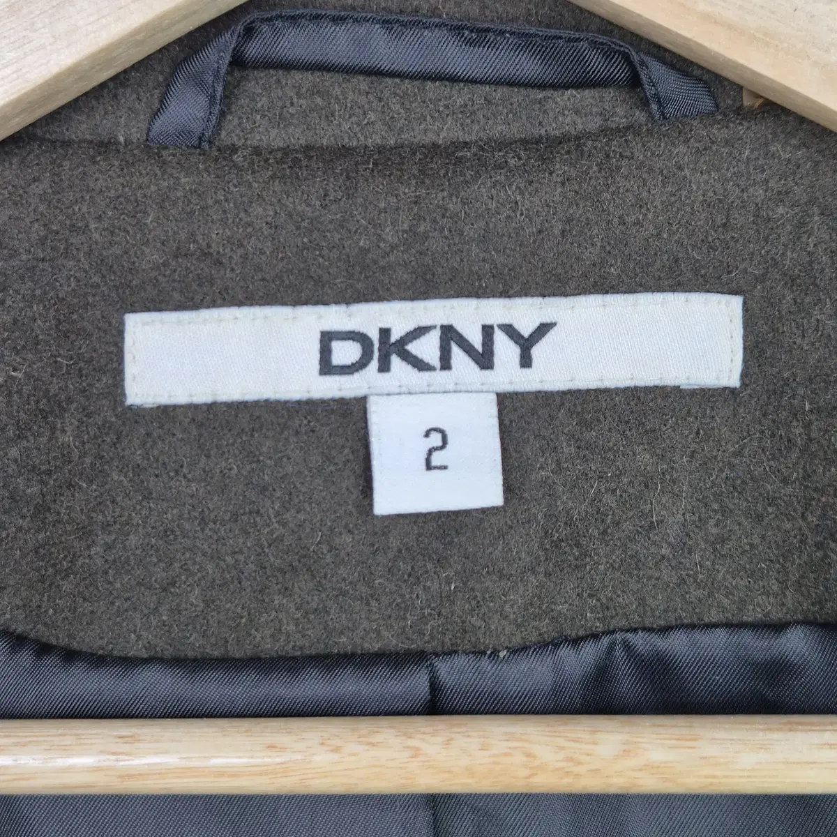 [55] DKNY 블랙 울 코트