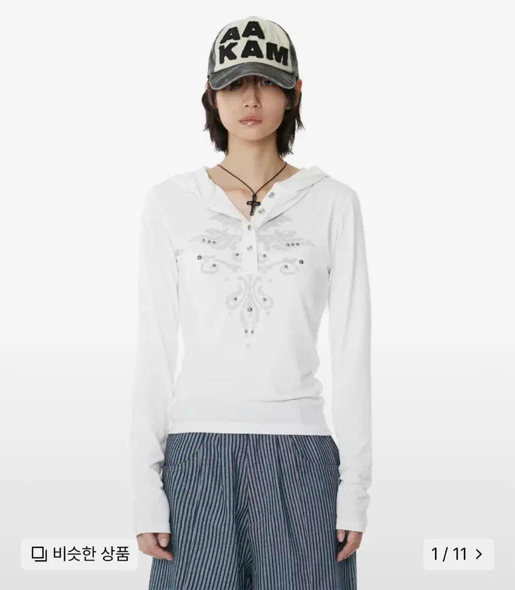 아캄 롱슬리브 Studded Leaf Hooded Long Sleeve