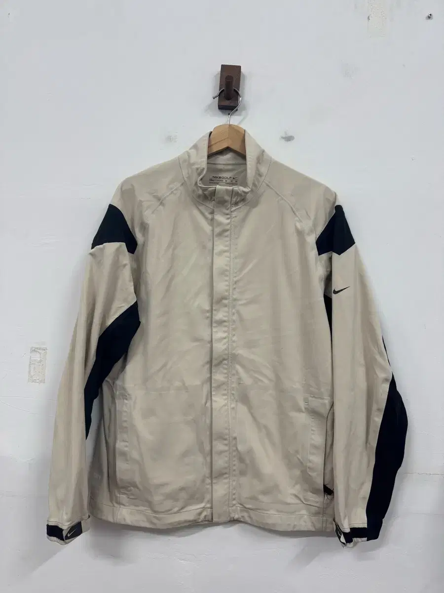 (M) Nike Golf Zip-up Jacket