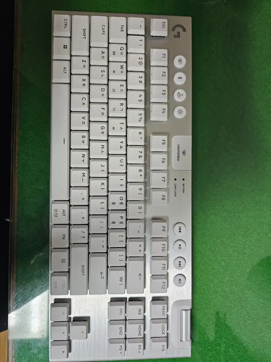 로지텍 g915x 라이트스피드 tkl 화이트 텍타일팜