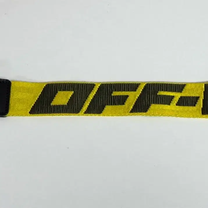 오프화이트 OFF-WHITE 인더스트리얼 2.0 키링