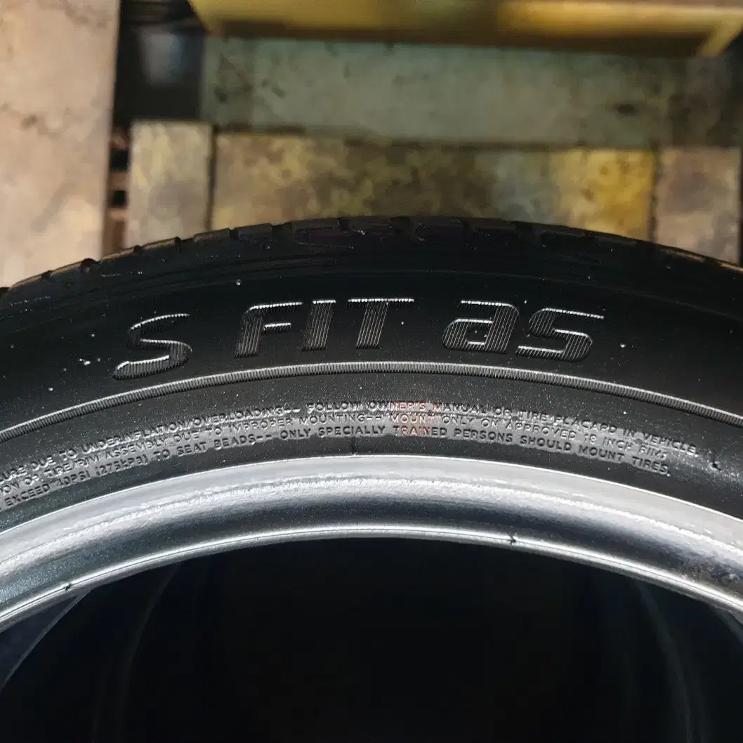 중고타이어 한국 라우펜 S FIT AS 225/45R18 95V 4개세트